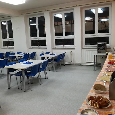 Tauferovy Koleje Hostel เบอร์โน ภายนอก รูปภาพ